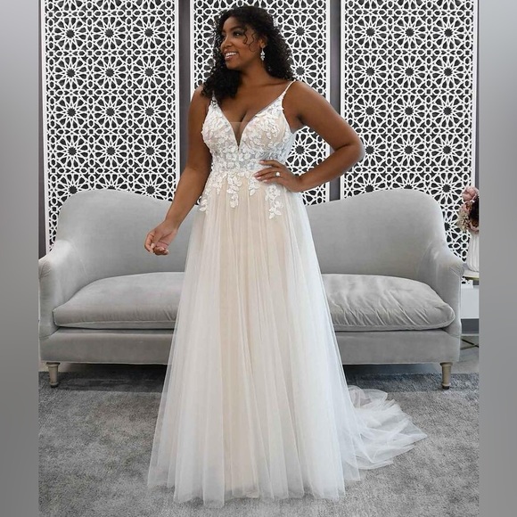 STELLA YORK Wedding Dress 7263 Size 8 - Picture 3 of 4